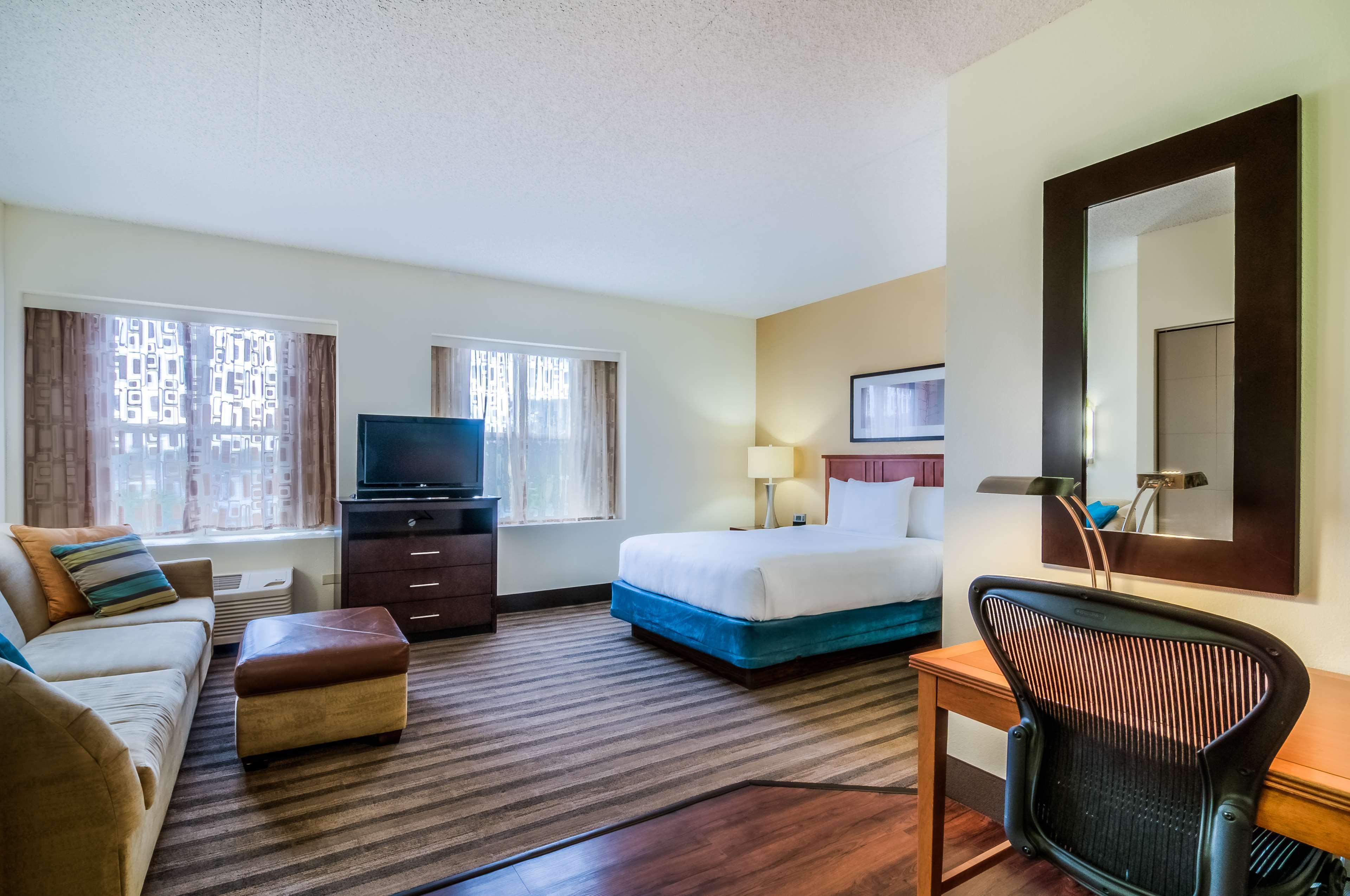 Hyatt House Chicago Schaumburg Hotel Exterior photo